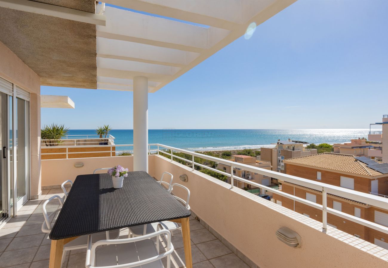 Apartamento en Oliva - P145B