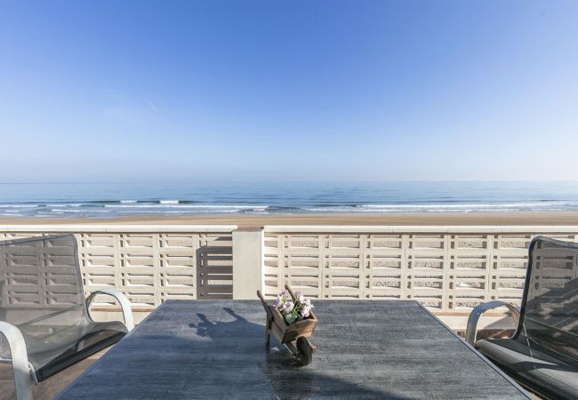 Apartamento en Oliva - VM1332