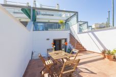 Casa in comune a Oliva - Adosado alquiler