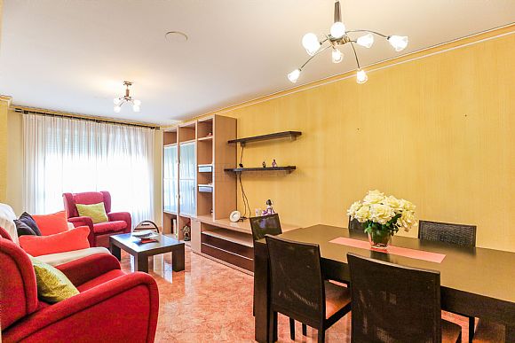 Property to buy Flat Piles